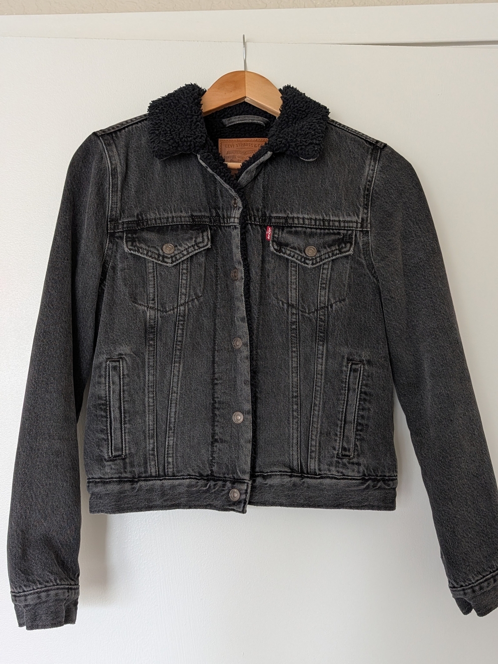 Levi's Black And Grey Sherpa Lined Denim Women's Jacket